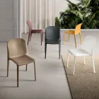 Ensemble de deux chaises empilables en polypropylène de couleurs différentes - Evania Viadurini