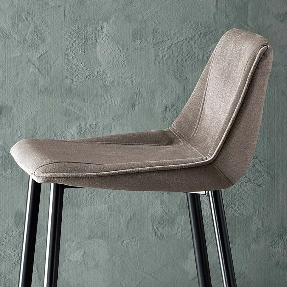 Tabouret avec pieds en métal et assise en tissu monocoque fabriqué en Italie - Hinata Viadurini