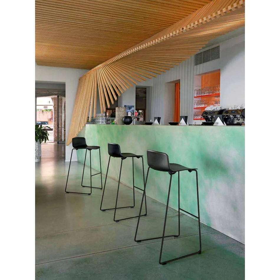 Tabouret empilable en métal et polypropylène fabriqué en Italie, 2 pièces - Charla Viadurini