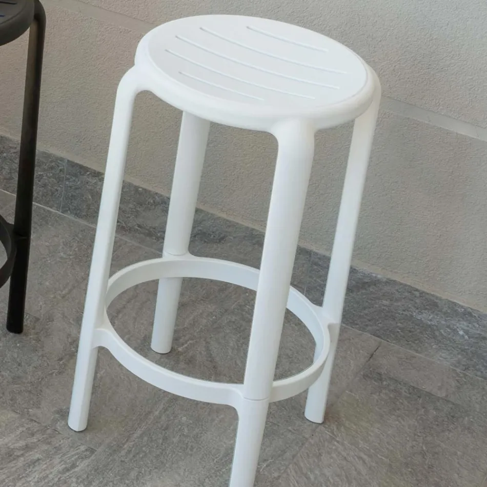 Tabouret en polypropylène renforcé de fibre de verre de différentes couleurs - Neev Viadurini
