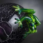 Ornement en Forme d'Oeuf avec Grenouilles en Verre Coloré Fabriqué en Italie - Huevo Viadurini