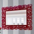 Grand miroir mural moderne en plexiglas rouge - Rosalinda