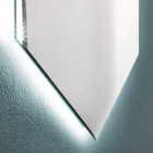 Miroir mural de salle de bain moderne en forme avec lumière LED de haute qualité - Crocchio Viadurini