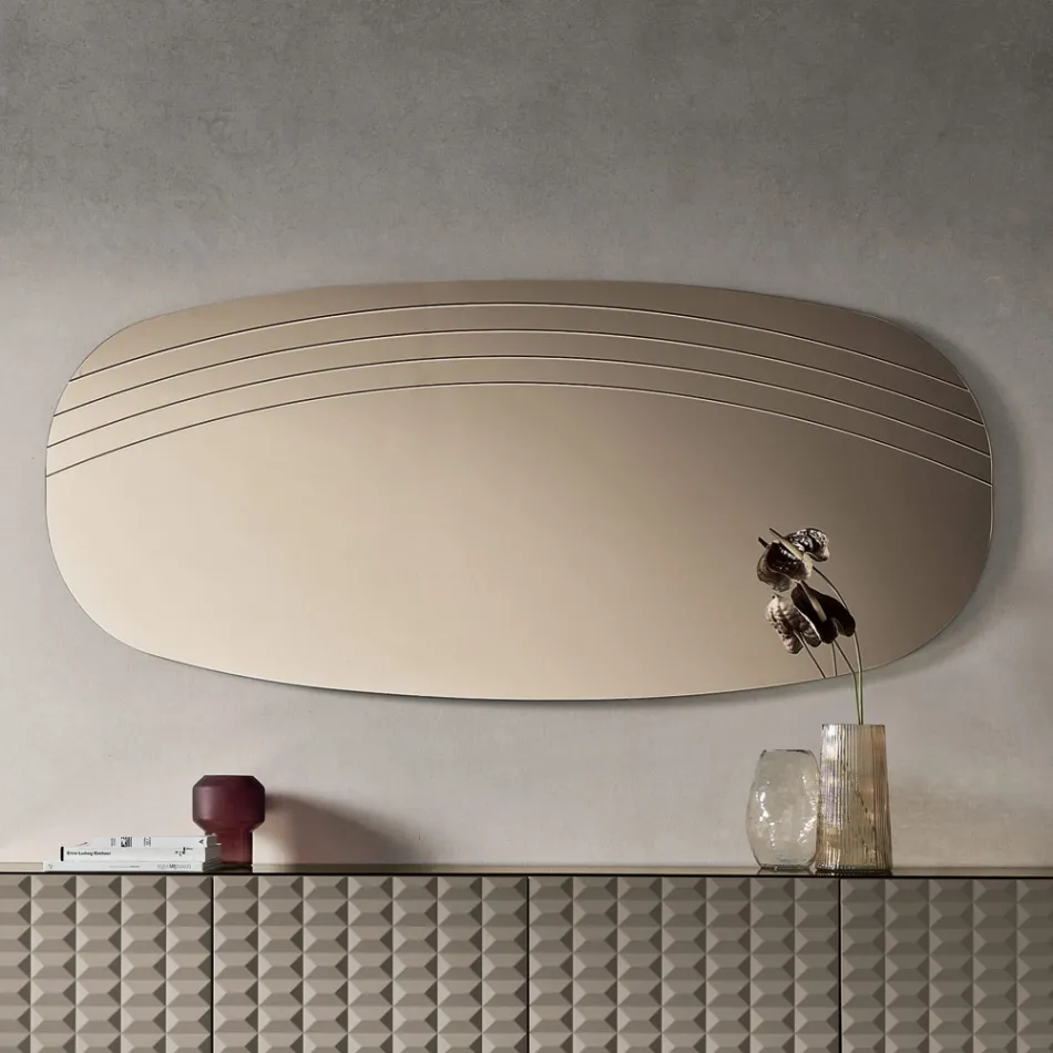 Miroir mural Arabella avec gravures, fabriqué en Italie Viadurini