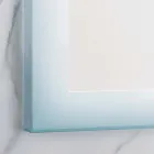 Miroir moderne avec des bords en verre dépoli, éclairage LED, Ady Viadurini