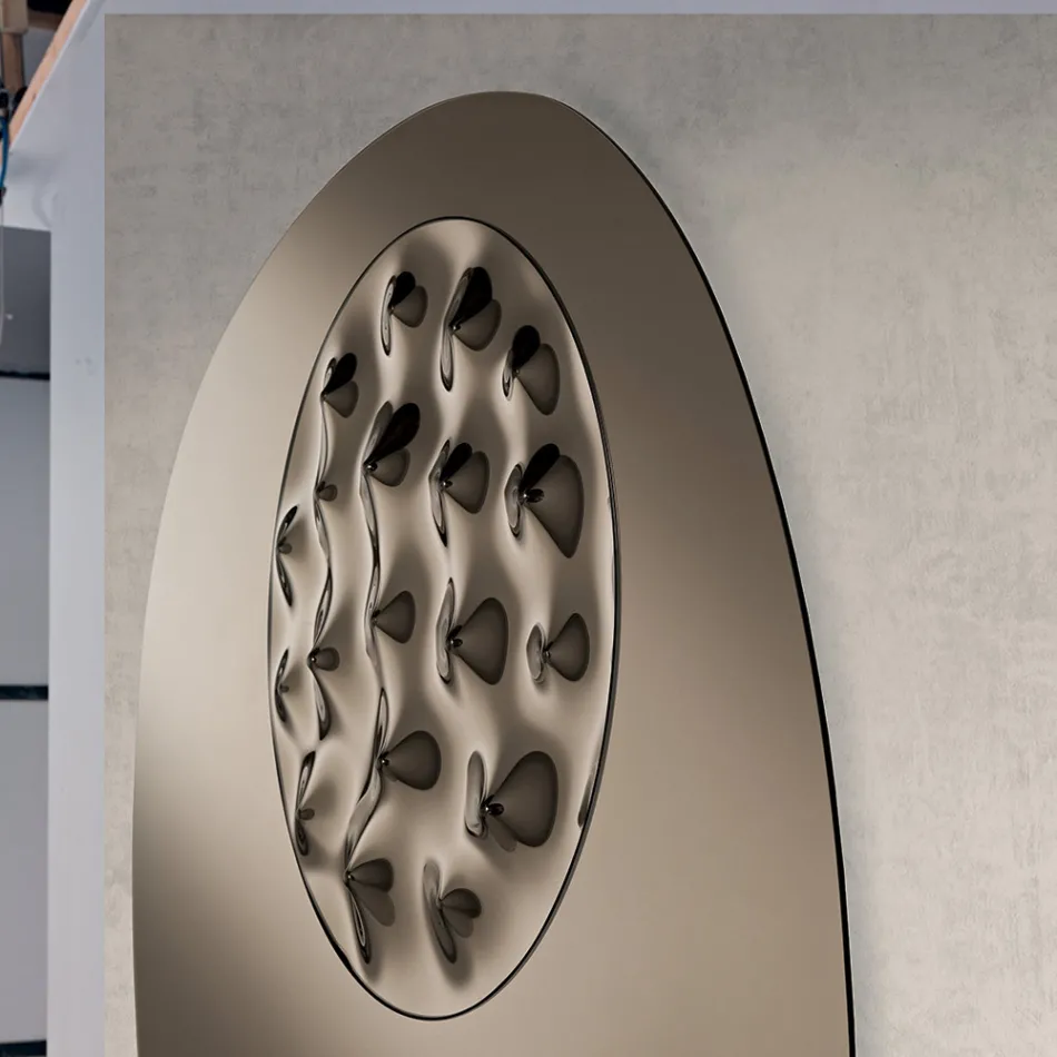 Miroir de forme spéciale avec insert en verre ondulé, fabriqué en Italie - Adalberta Viadurini