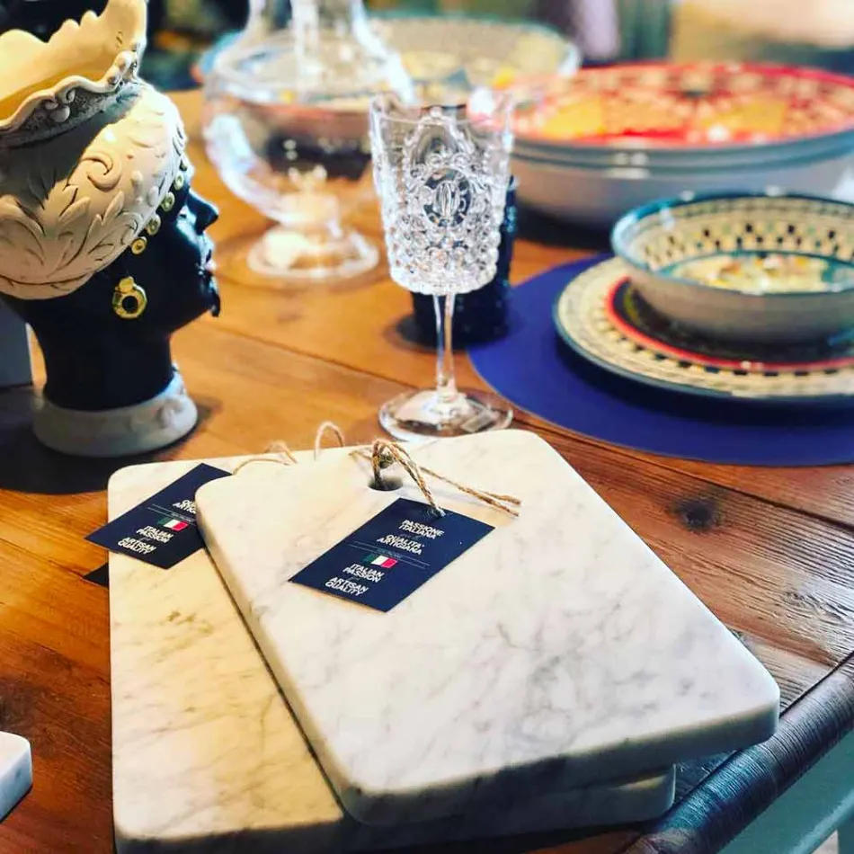 Planche à découper en marbre blanc Carrarra de design Made in Italy - Masha Viadurini