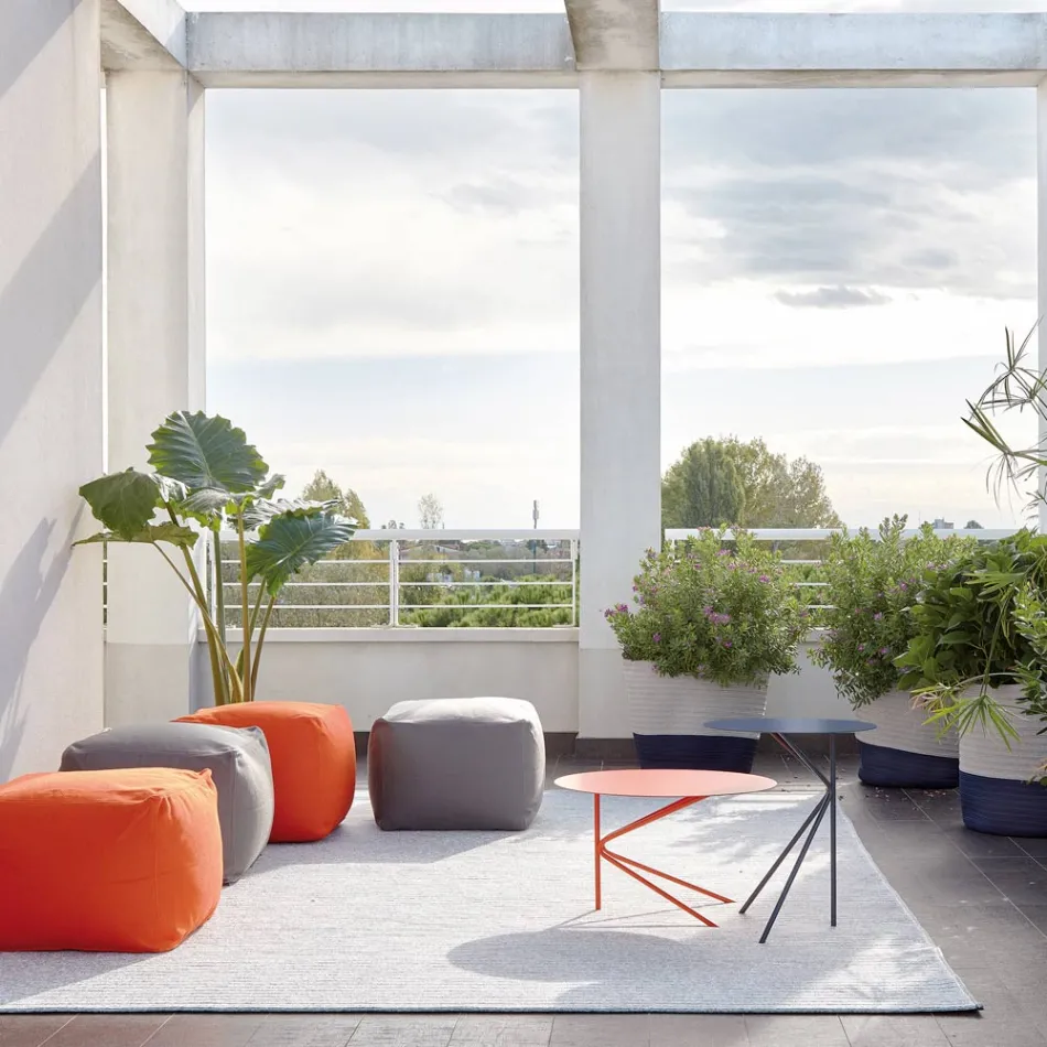 Table basse en métal coloré de haute qualité fabriquée en Italie - Olesya Viadurini