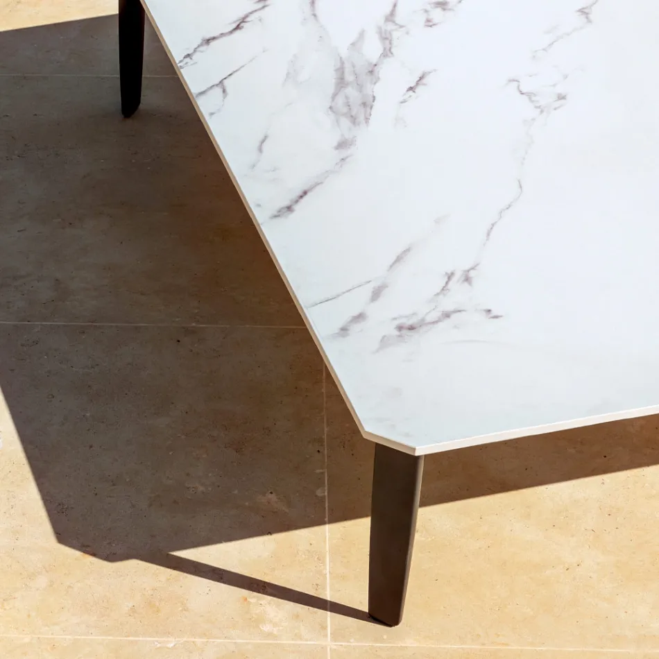 Table basse d'extérieur carrée en aluminium et grès de haute qualité - Filomena Viadurini