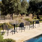 Table basse d'extérieur ronde inclinable à 3 pieds en aluminium 2 couleurs - Filomena Viadurini