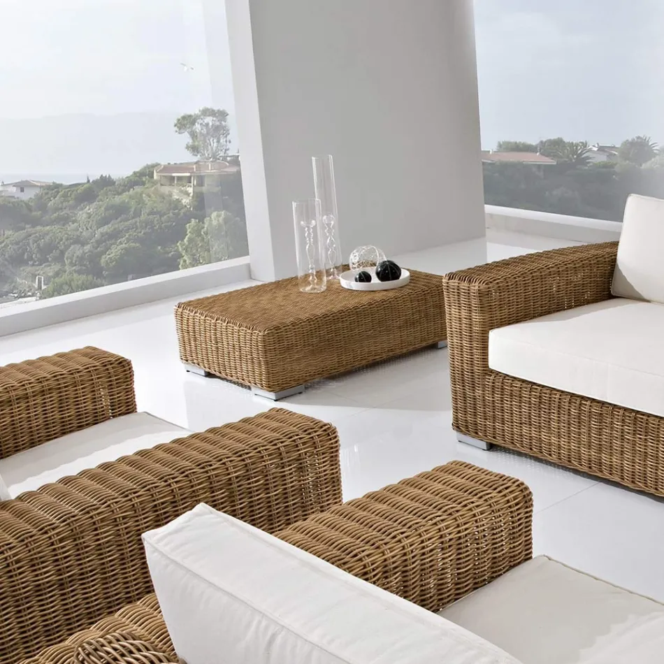 Table basse de jardin en polyrotin tressé à la main - Yoko Viadurini