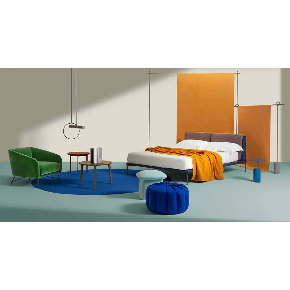 Table basse 3 pieds en acier et plateau en bois coloré - Jolie Viadurini