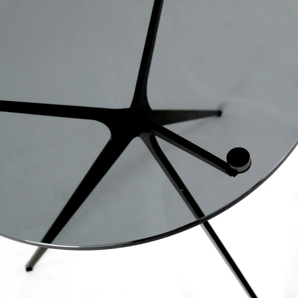 Table basse avec plateau rond en verre et 3 pieds fabriquée en Italie - Siste Viadurini