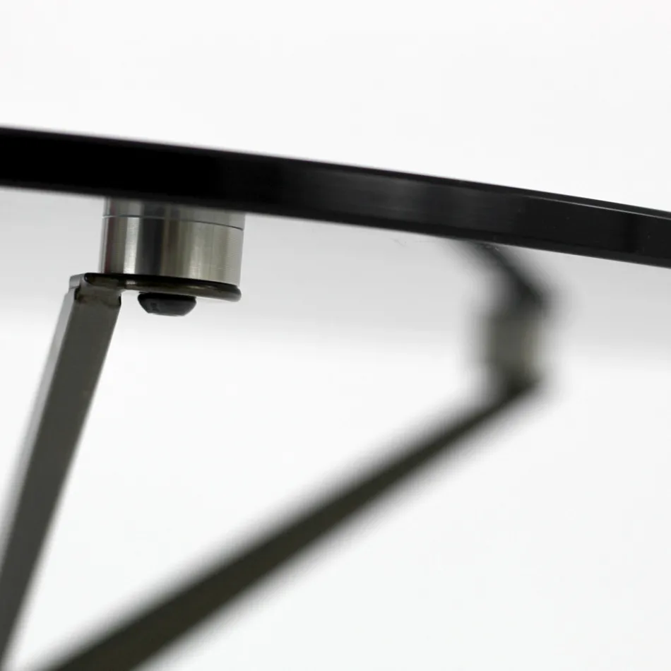 Table basse avec plateau rond en verre et 3 pieds fabriquée en Italie - Siste Viadurini
