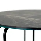 Table basse en grès rond et base à 3 croissants fabriquée en Italie - Arepa Viadurini