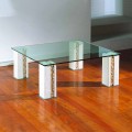 Table basse de design en pierre naturelle de Vicenza et cristal Milos