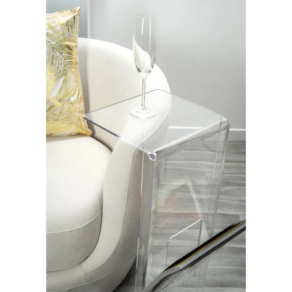 Table basse en PMMA transparent conçue par Quero Vas Viadurini