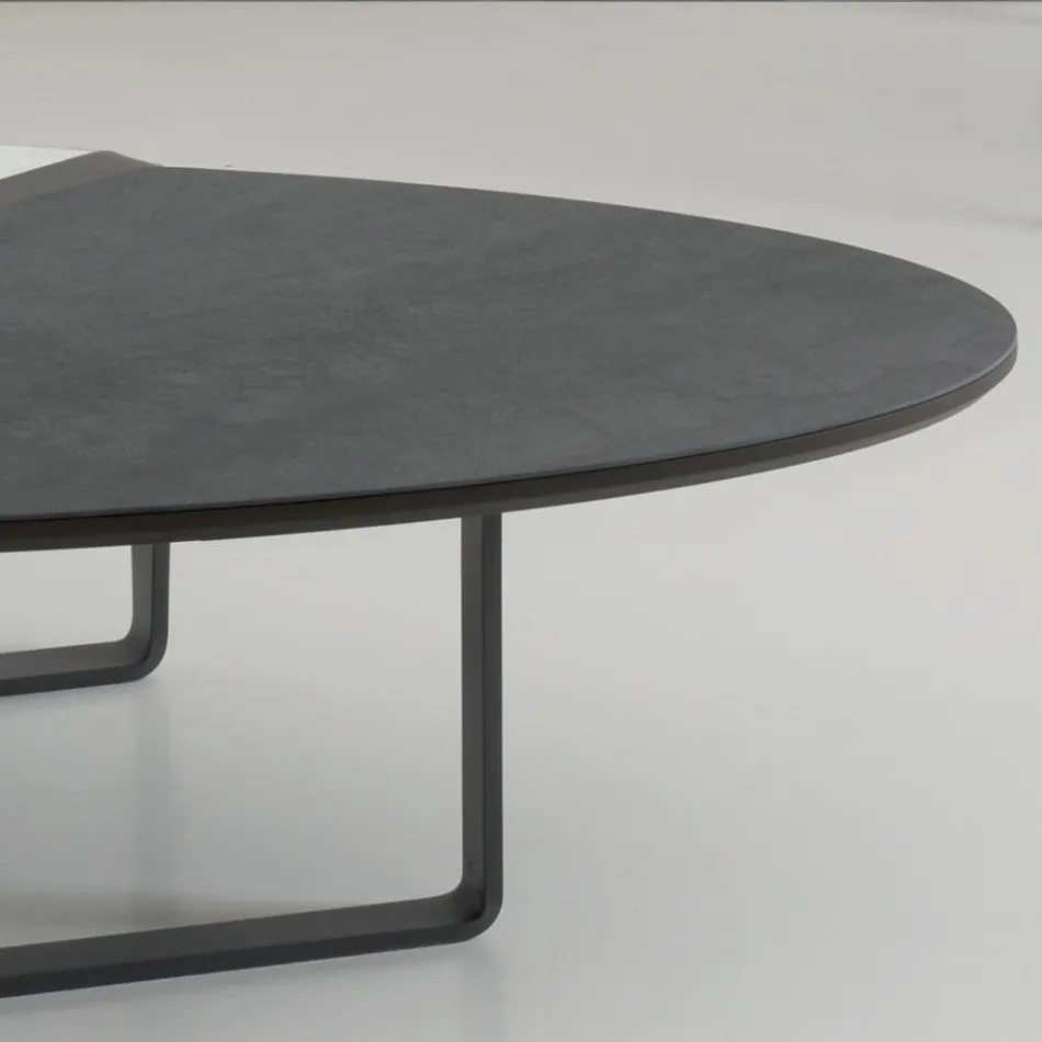 Table basse de salon ovale en métal et plateau en céramique bicolore - Comacchio Viadurini