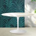 Table basse ovale Tulip de Saarinen, hauteur 41 cm, en céramique brillante Calacatta Gold Florim - Écarlate