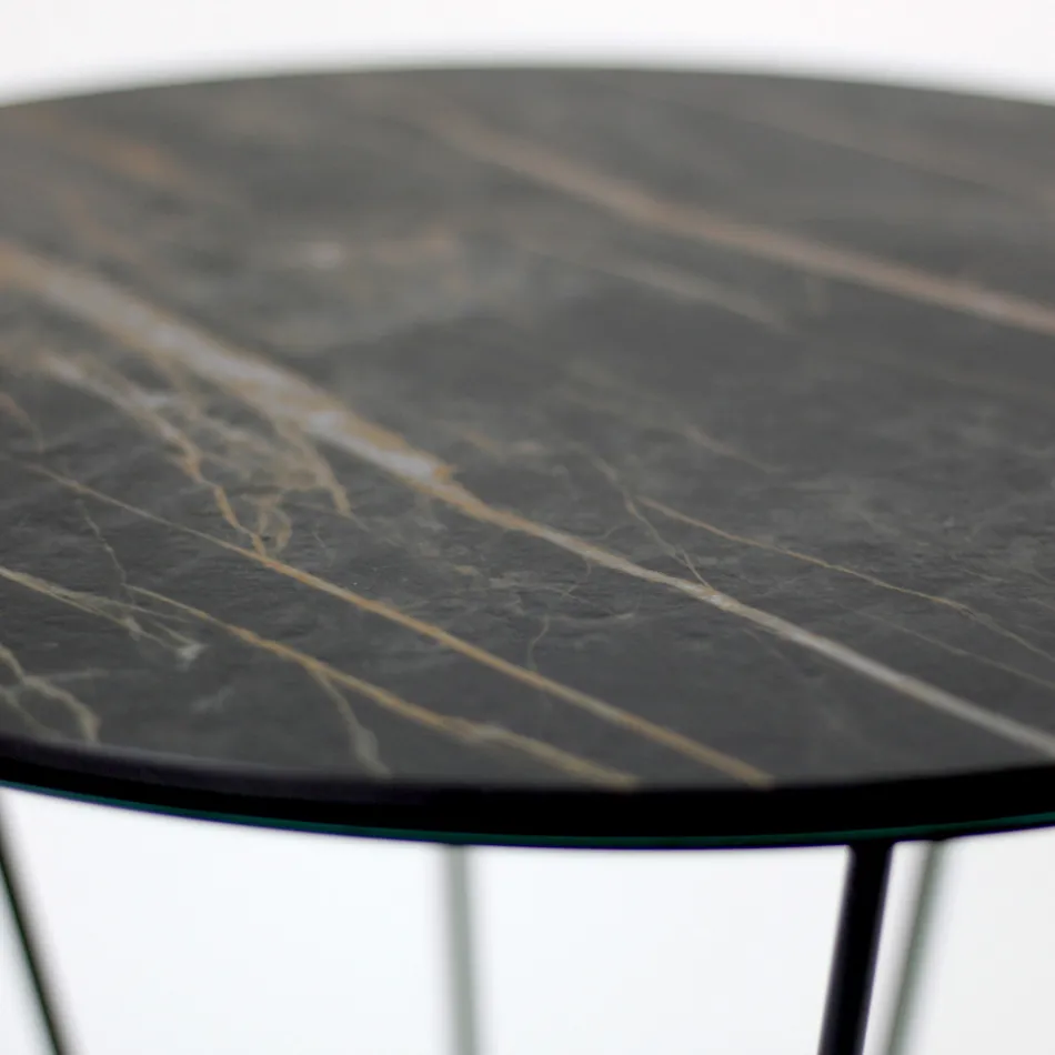 Table basse ronde avec base en acier et plateau en grès Made in Italy - Alisea Viadurini