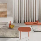 Table basse en MDF profilée, disponible en deux tailles et plusieurs couleurs - Navis Viadurini