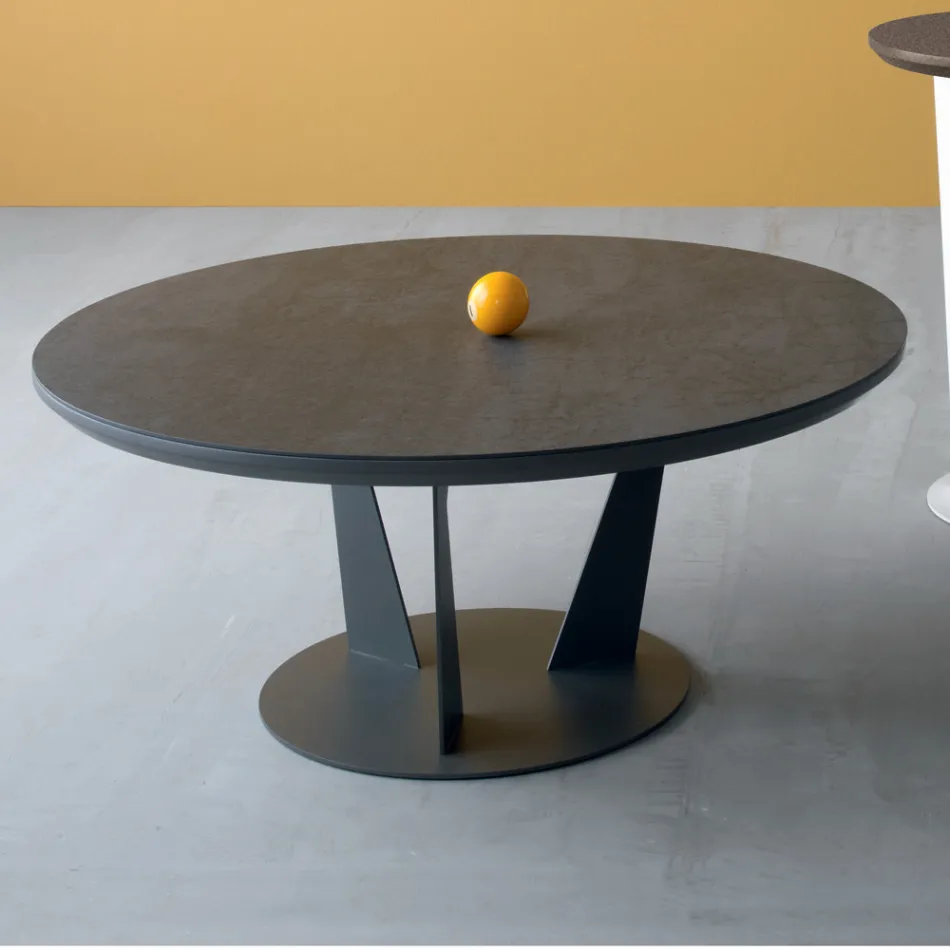 Table basse ronde en métal incliné et plateau en céramique - Coriko Viadurini