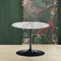 Tulip Eero Saarinen H 39 Table Basse avec Plateau Rond en Marbre Arabesque - Écarlate
