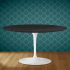 Table basse ovale Tulip d'Eero Saarinen, hauteur 41 cm, coloris écarlate, en céramique Domoos, fabriquée en Italie. Viadurini
