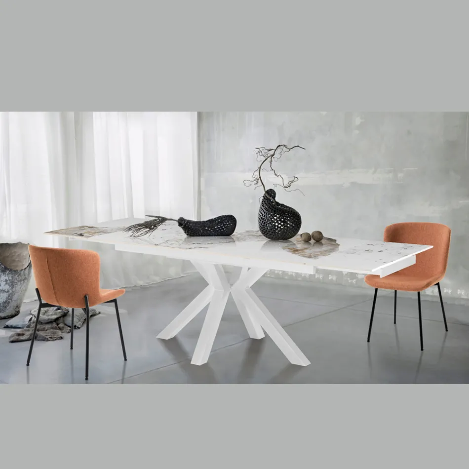 Table extensible jusqu'à 240 cm en céramique finition marbre onyx poli - Piémont Viadurini
