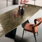 Table extensible avec piètement en métal et plateau en verre côtelé, fabriquée en Italie - Lumo Viadurini