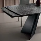 Table extensible avec piètement en métal et plateau en verre côtelé, fabriquée en Italie - Lumo Viadurini