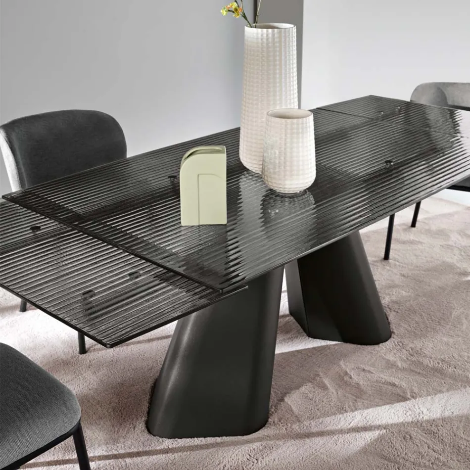 Table extensible jusqu'à 240 cm en verre côtelé transparent, fabriquée en Italie - Talete Viadurini