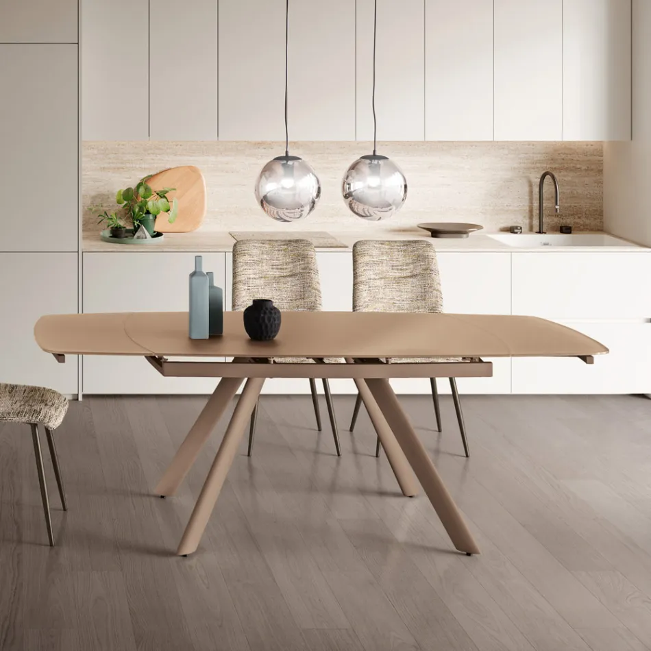 Table extensible jusqu'à 210 cm en verre et métal peint - Naxos Viadurini