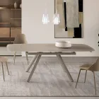 Table extensible jusqu'à 210 cm en verre et métal peint - Naxos Viadurini