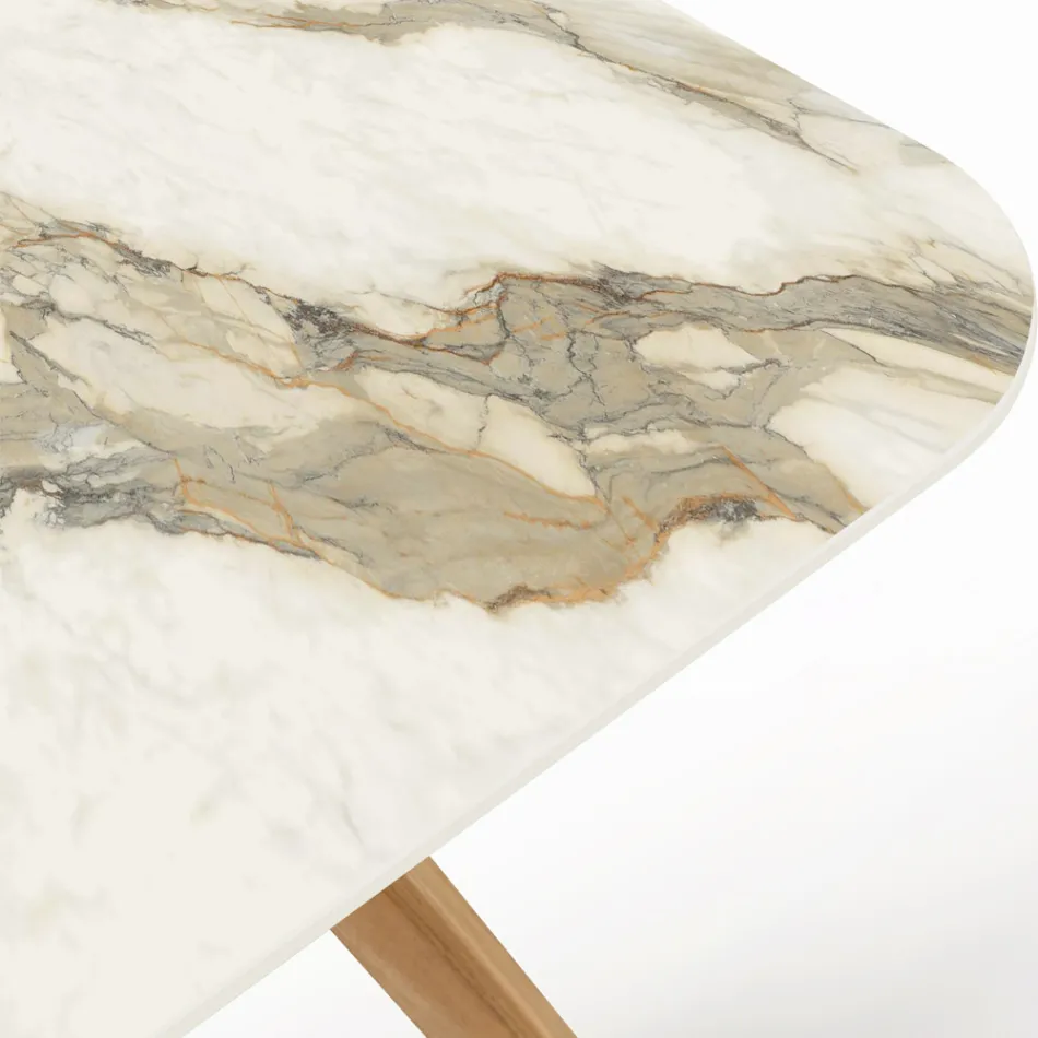 Table avec base en bois et plateau en céramique Calacatta Hermitage - Infinity Viadurini