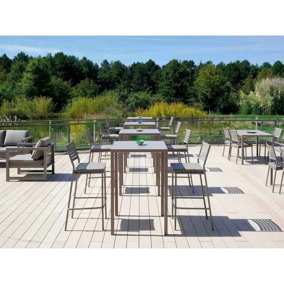 Table de bar carrée en métal peint Made in Italy - Cuba Viadurini