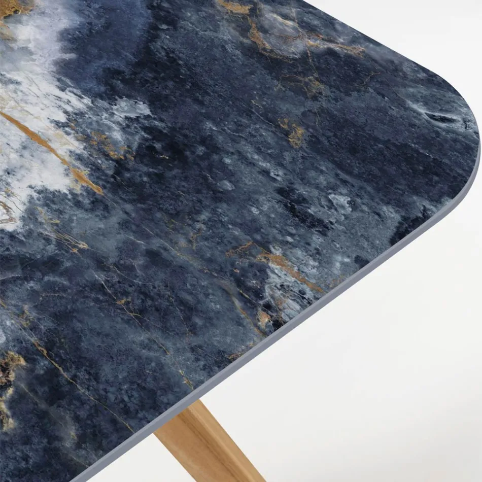 Table d'extérieur avec base en bois et plateau en céramique bleu océan - Infinity Viadurini