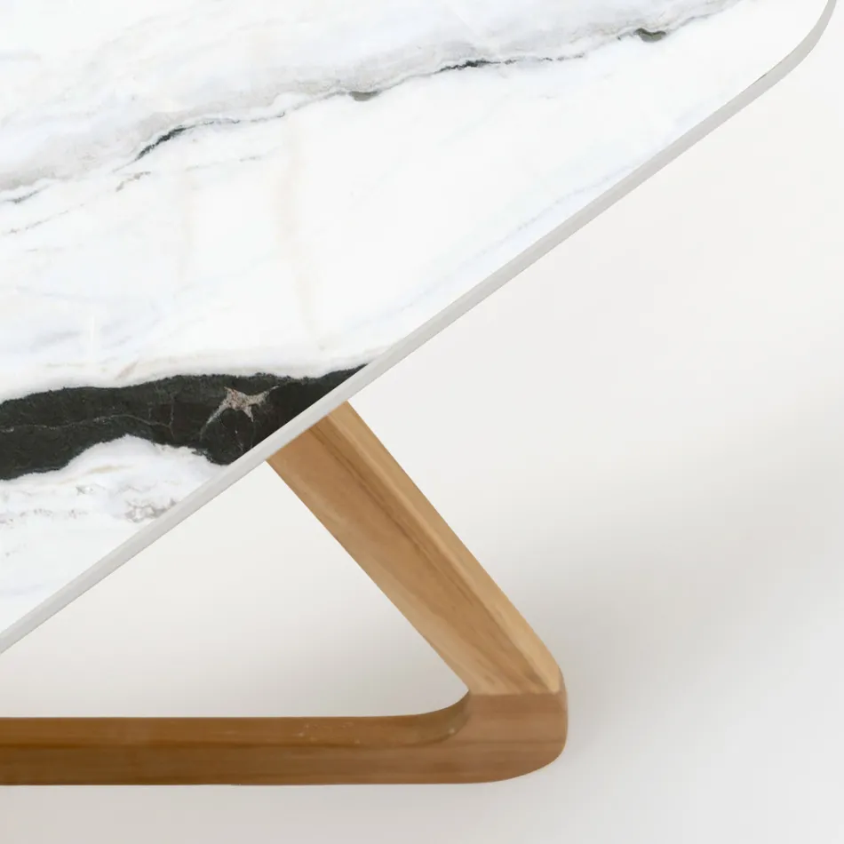 Table d'extérieur avec base en bois et plateau en céramique Panda Blanc - Infinity Viadurini