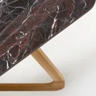 Table d'extérieur avec base en bois et plateau en céramique rouge Domus - Infinity Viadurini
