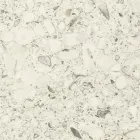 Table d'extérieur avec base en bois et plateau en céramique blanche Terrazzo - Infinity Viadurini