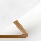 Table d'extérieur avec base en bois et plateau en céramique blanc total - Infinity Viadurini