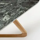 Table d'extérieur avec base en bois et plateau en céramique verte France - Infinity Viadurini