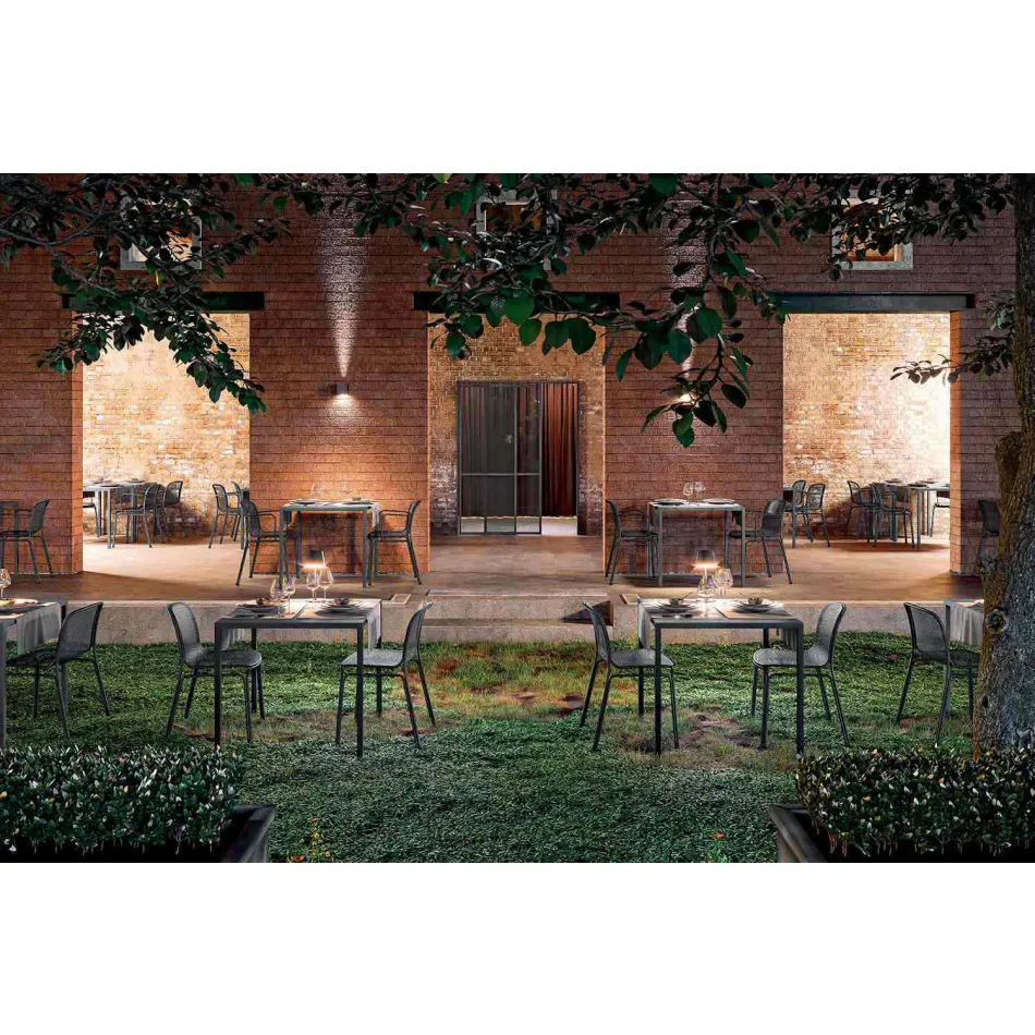 Table d'extérieur carrée fabriquée en Italie - Benedict Viadurini