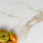 Table de jardin en teck naturel et plateau en céramique - Artes Viadurini