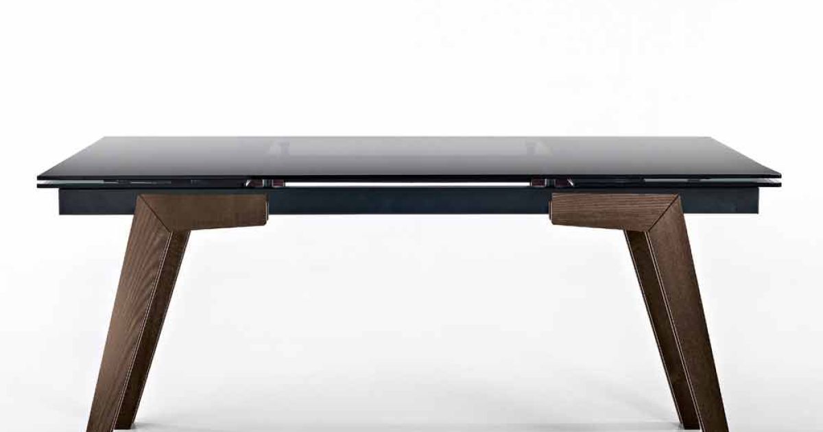 Table extensible en verre fumè et bois massif fabriquée en Italie, Dimitri