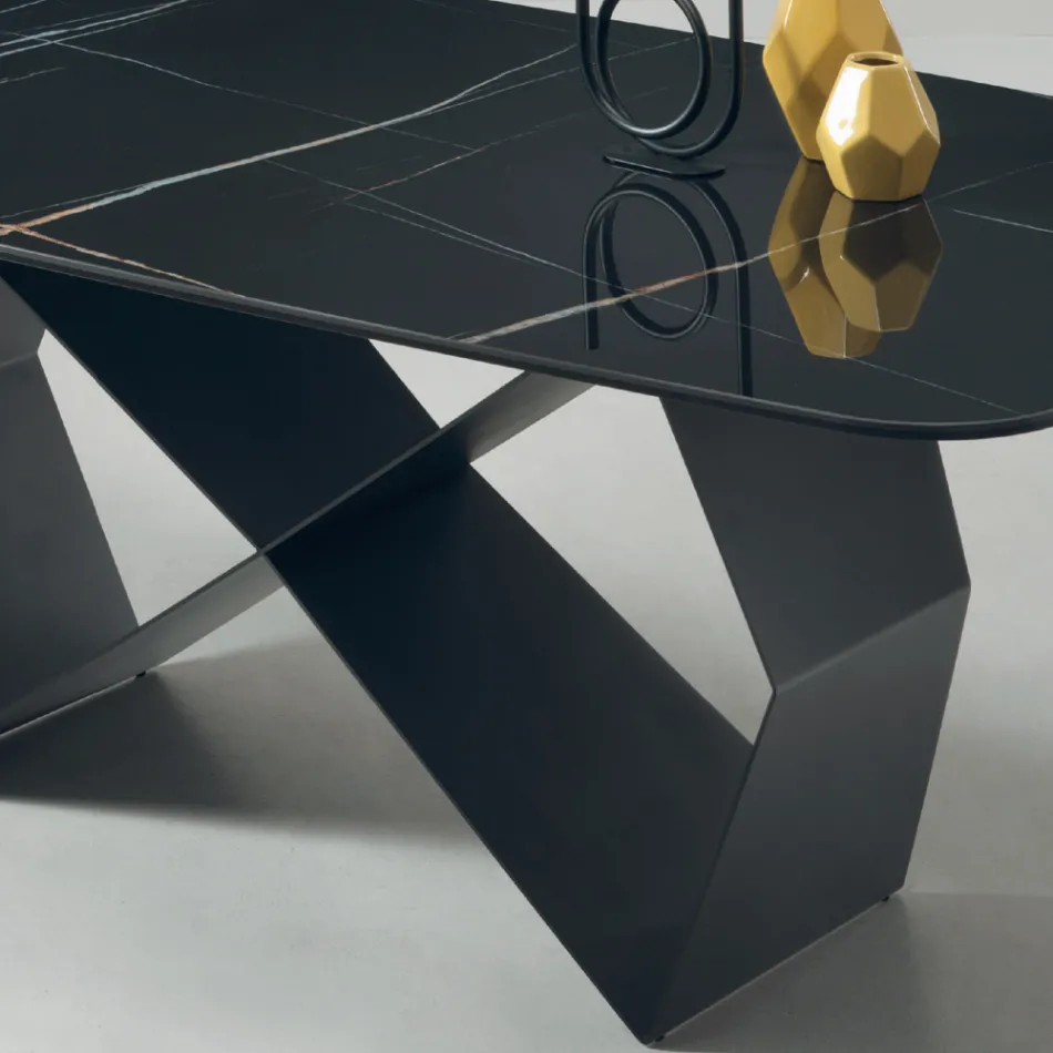 Table à manger avec plateau en céramique effet marbre Made in Italy - Mirco Viadurini