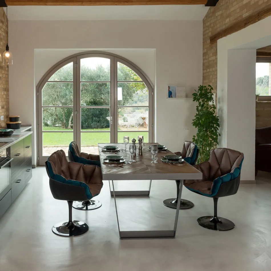 Table à manger en bois tropical recyclé et pieds en métal - Slide Viadurini