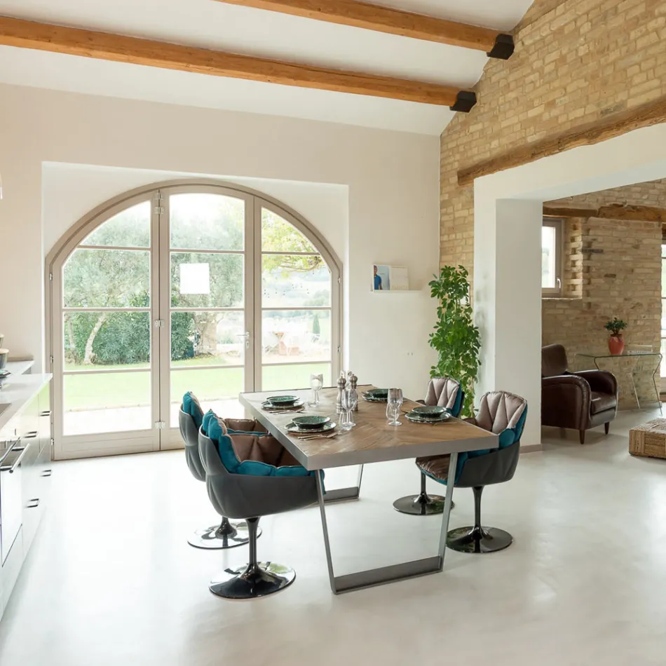 Table à manger en bois tropical recyclé et pieds en métal - Slide Viadurini