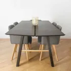 Table à manger moderne en bois de frêne avec détails noirs ou dorés - Andria Viadurini