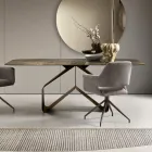 Table fixe 210 x 110 cm avec plateau en verre martelé et piètement en métal - Adriano Viadurini